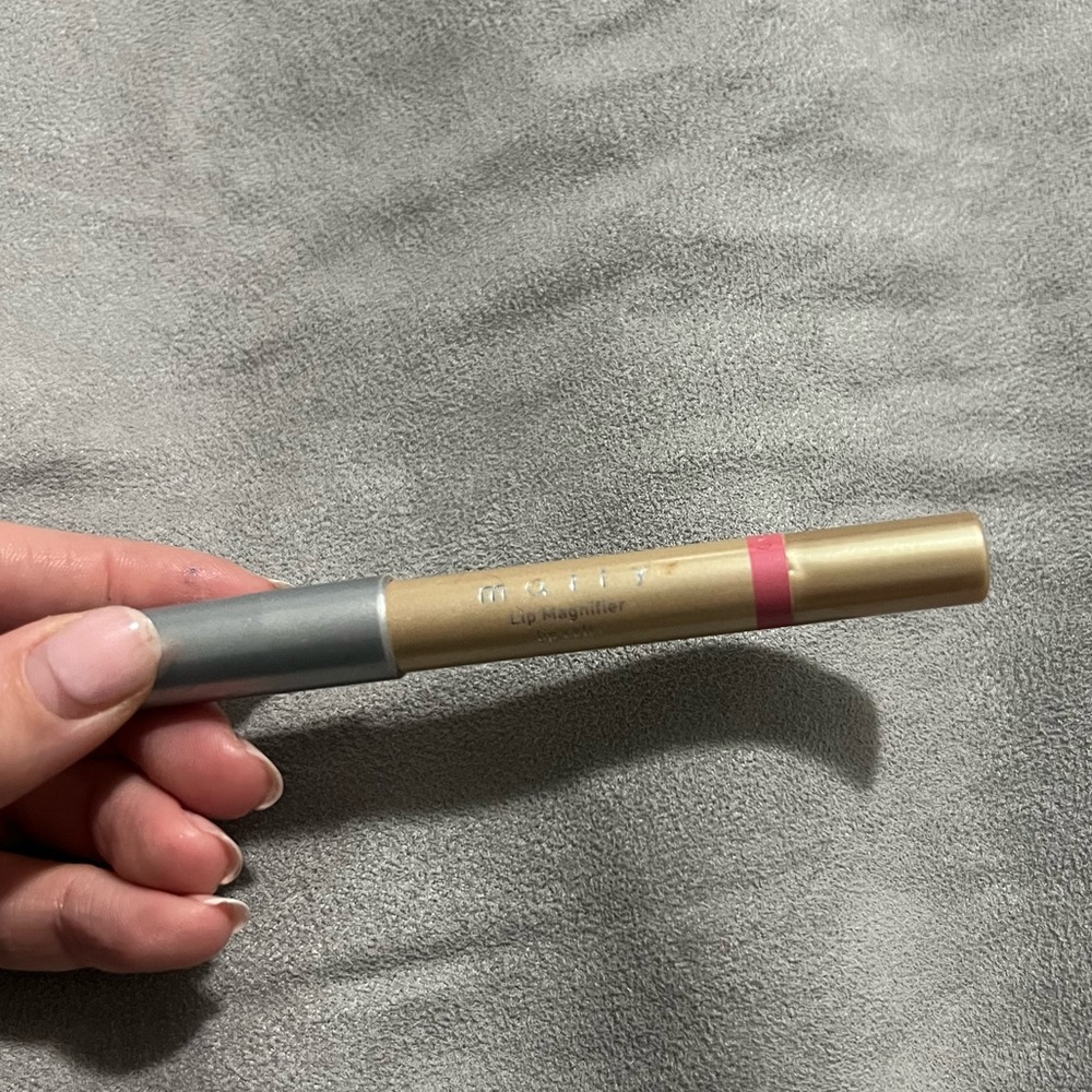Mally Lip Magnifier Lip Color Punch